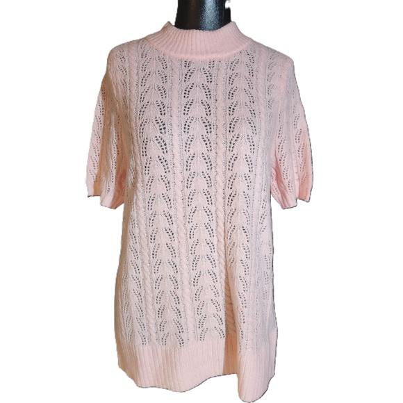 Torrid Womens Pink Short Sleeve Crew Neck Sweater Shirt Size 0 L - Picture 1 of 14